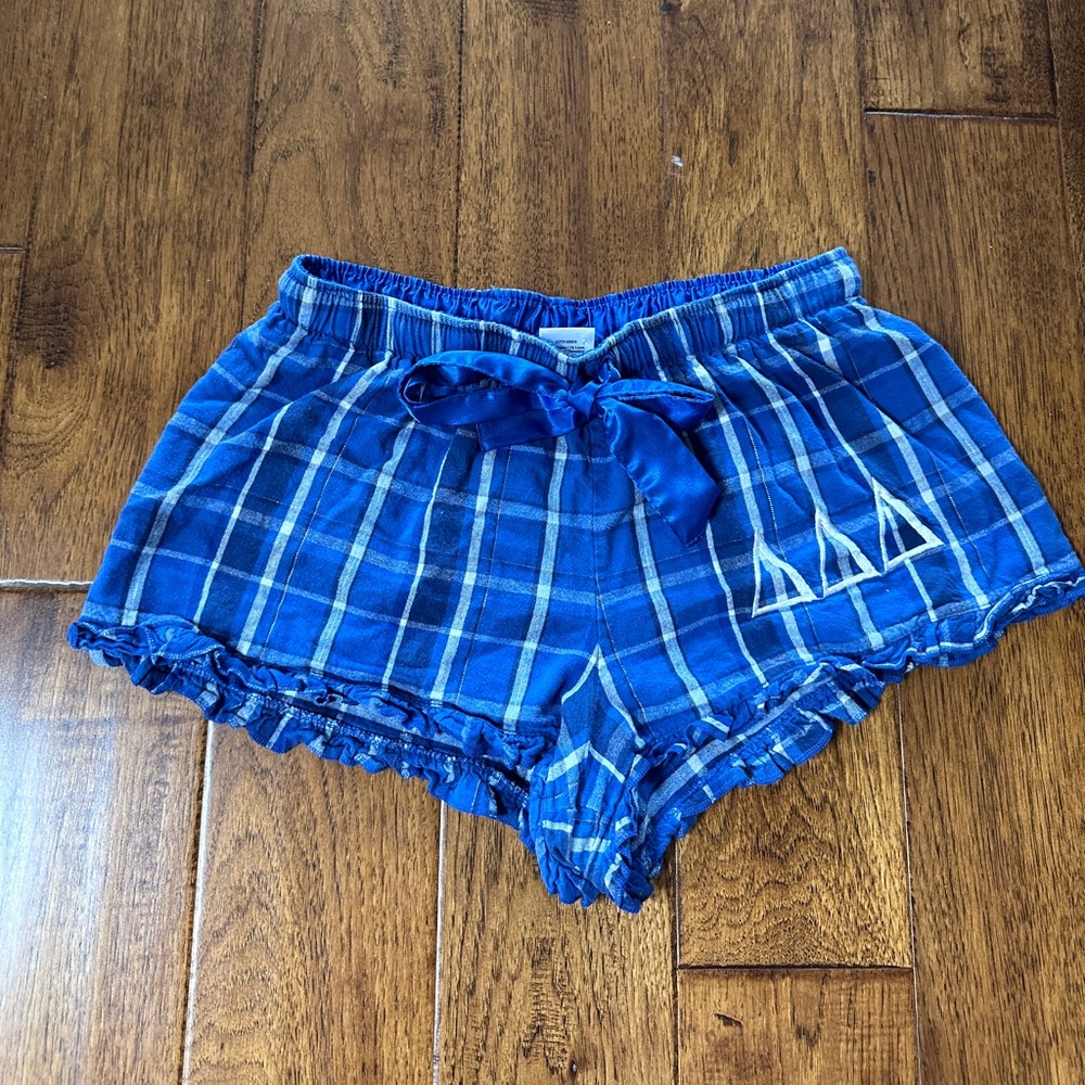 Tri-Delta Boxer Style Sleep Shorts (size L)